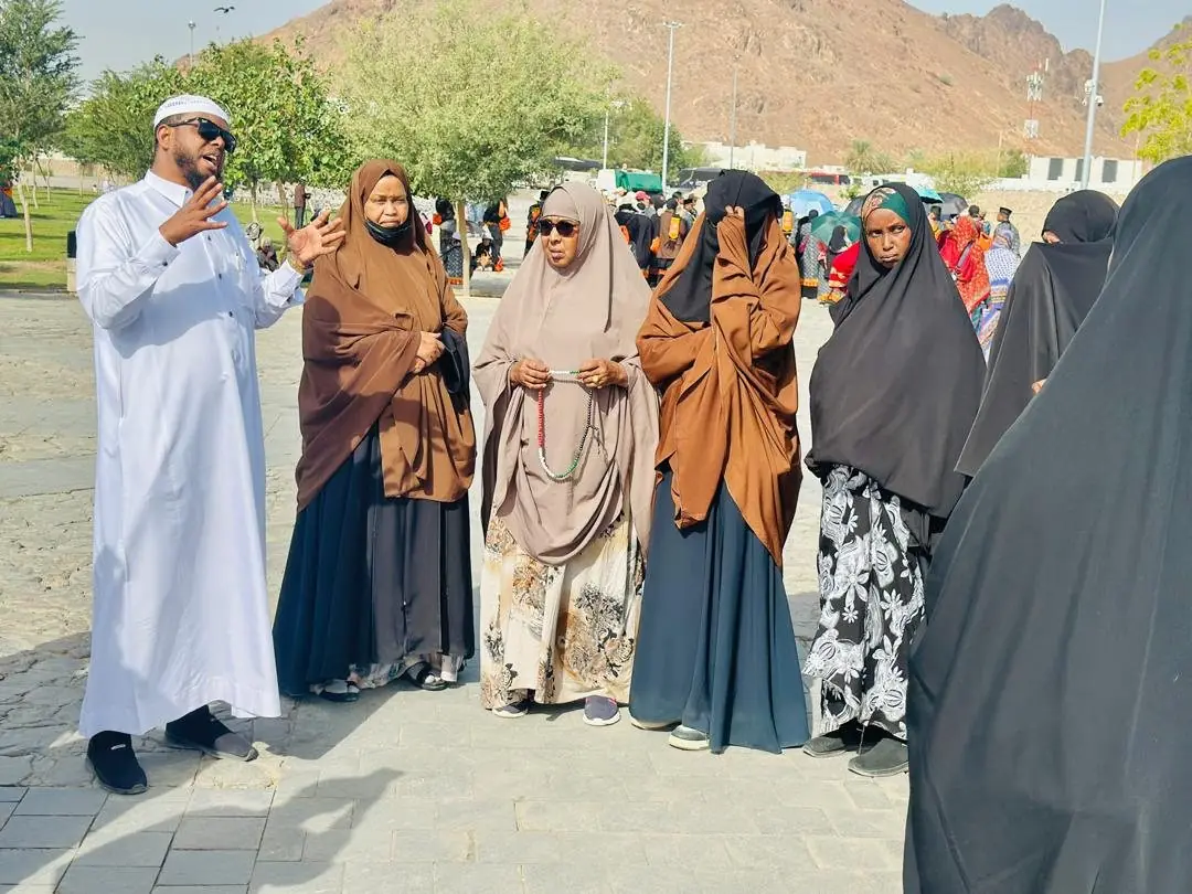 STS pilgrims with their guide in Madinah